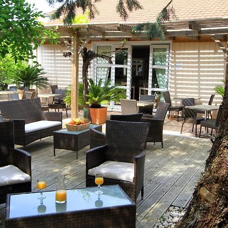 Fasthotel Toulon Cuers Exterior photo